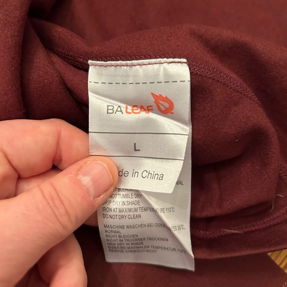 Baleaf Women’s Active Long Sleeve Shirt Lot NEW Size Large Navy, Cranberry - Picture 5 of 6